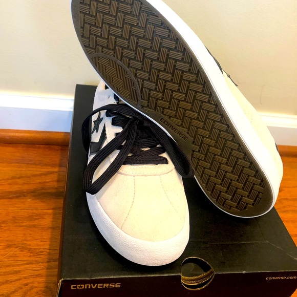 Converse - Picture 2 of 4